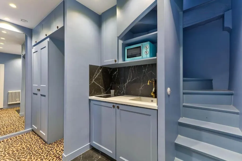 Elegant Appartement Avec Jardin Proche Du Pont Des Arts Paris France
