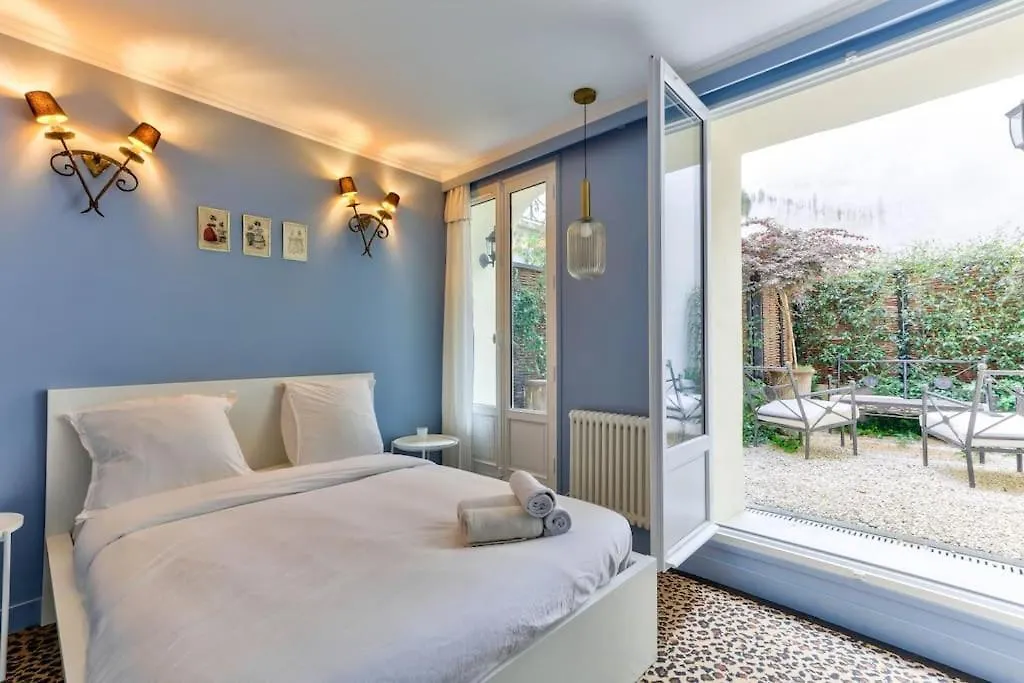 Elegant Appartement Avec Jardin Proche Du Pont Des Arts Paris