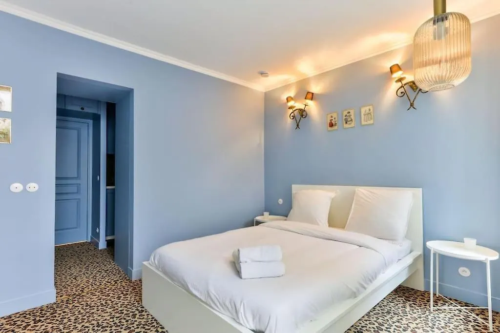 Elegant Appartement Avec Jardin Proche Du Pont Des Arts Paris 0*,  France