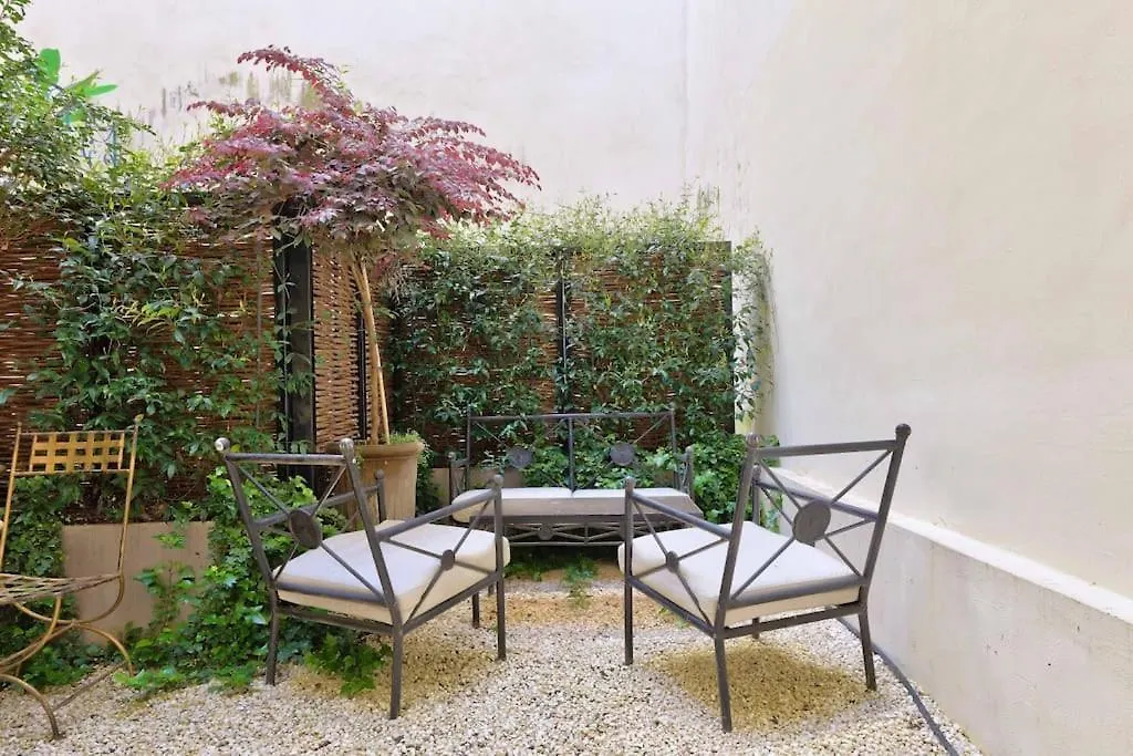 Elegant Appartement Avec Jardin Proche Du Pont Des Arts Paříž